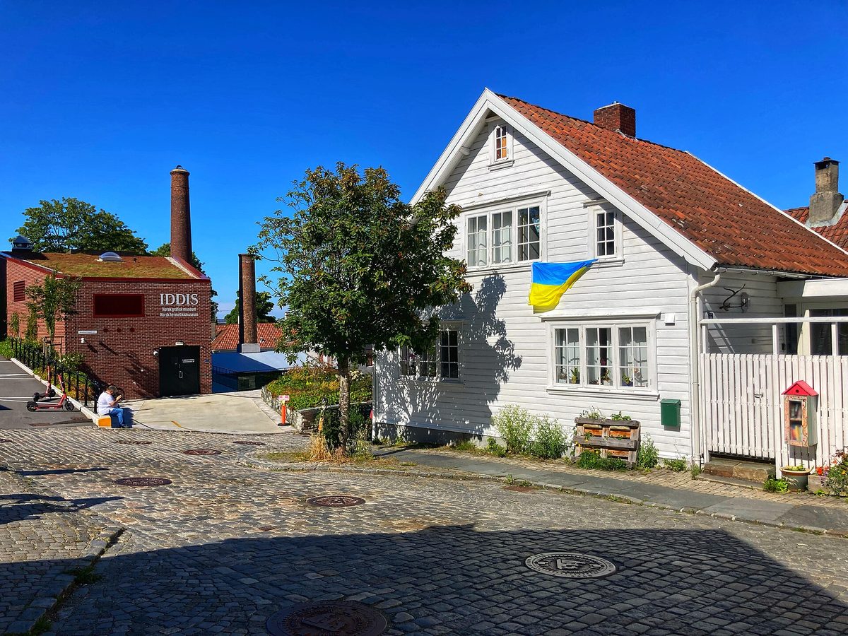White wooden houses and cobbled lane in Gamle Stavanger, the old town
