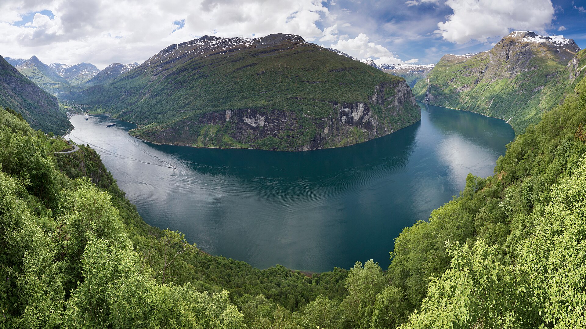 The Geirangerfjord seen from the Ørnesvingen viewpoint